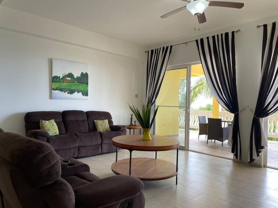 Spring Garden Mobay Resort Luxurious Apartments Montego Bay Eksteriør bilde