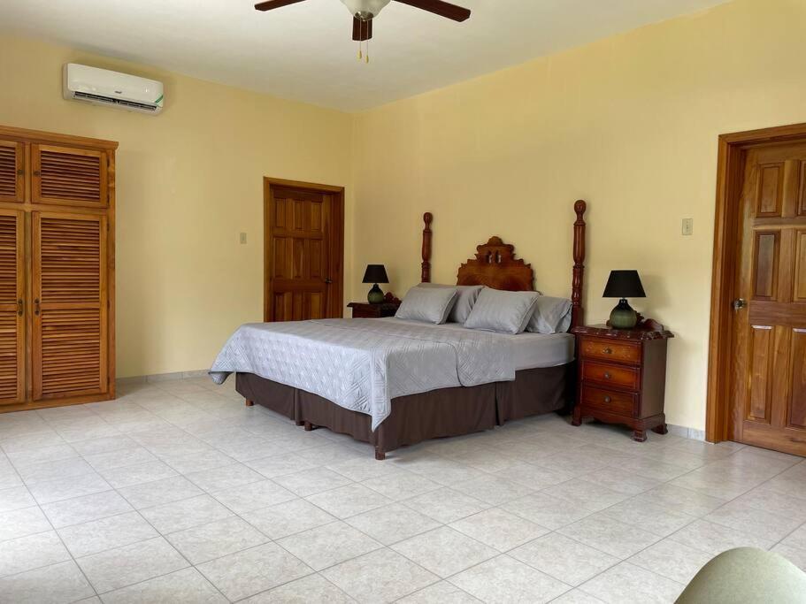 Spring Garden Mobay Resort Luxurious Apartments Montego Bay Eksteriør bilde