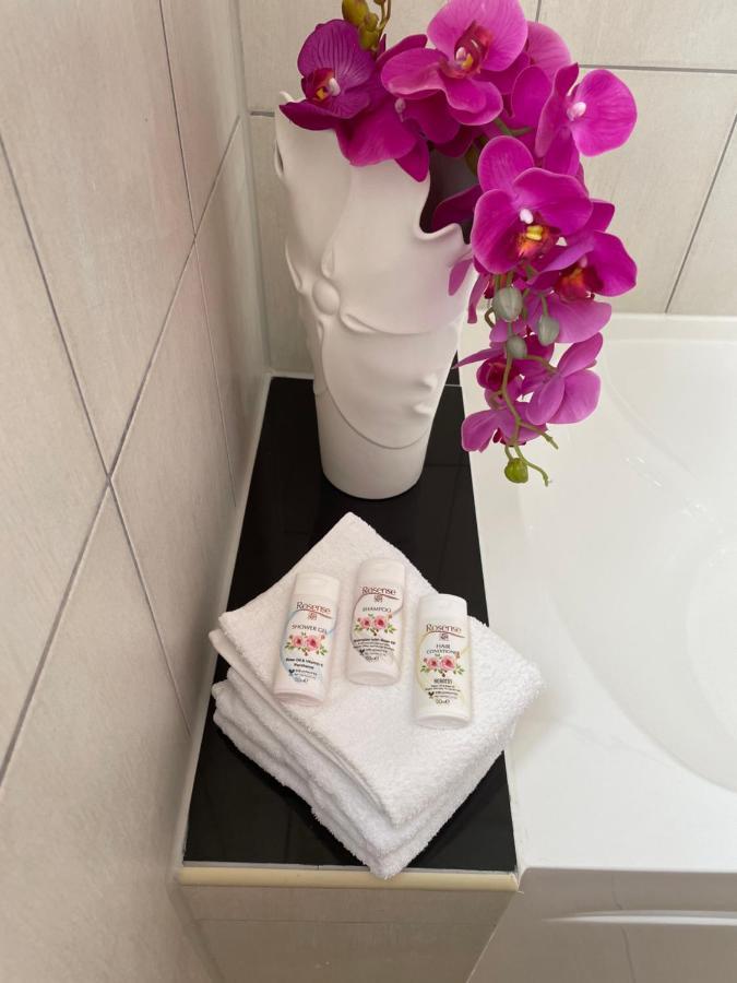 Spring Garden Mobay Resort Luxurious Apartments Montego Bay Eksteriør bilde
